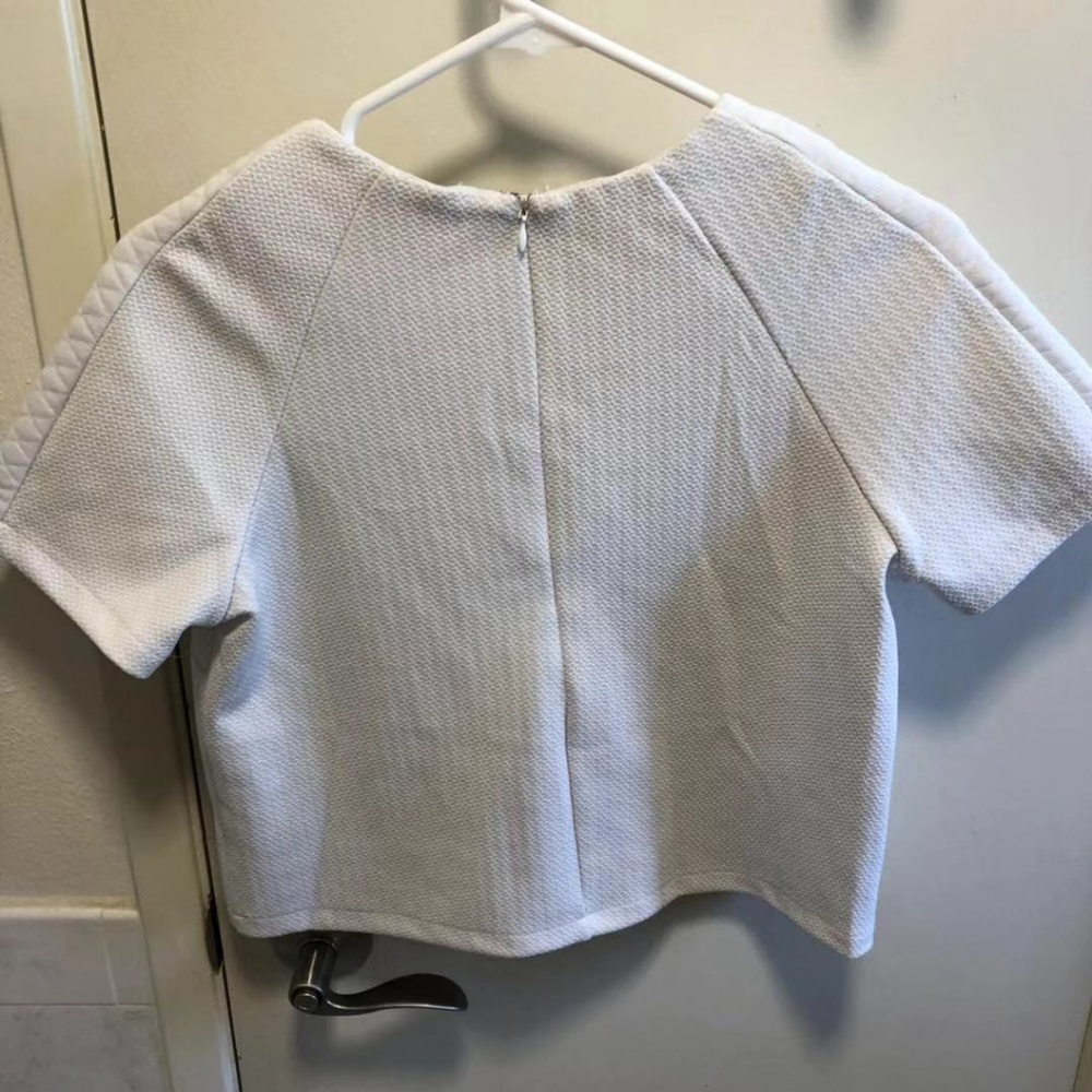 tops - Picture 2 of 4